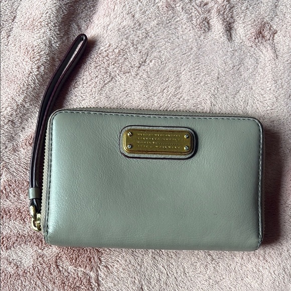 Marc Jacobs Sage Green Wristlet with Gold Accents - Picture 1 of 6
